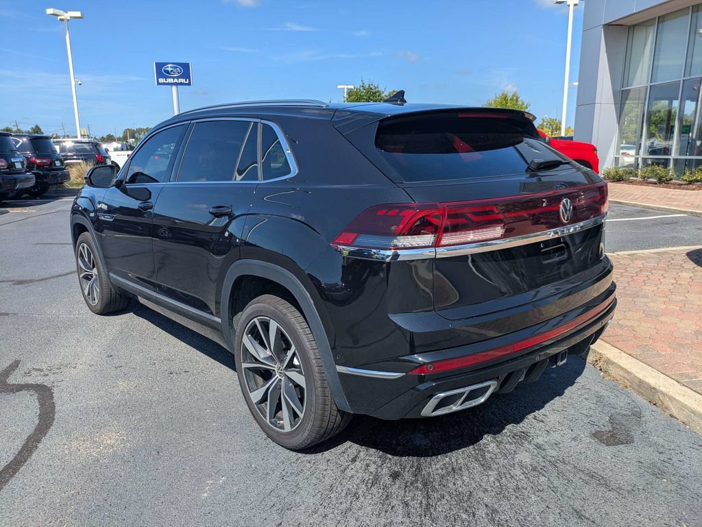 Certified 2025 Volkswagen Atlas Cross Sport SEL Premium R-Line AWD/4WD image 7