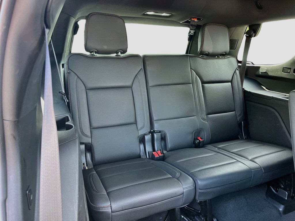 Used 2024 Chevrolet Tahoe High Country AWD/4WD image 28