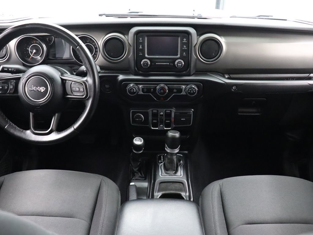 Used 2021 Jeep Gladiator Willys image 21