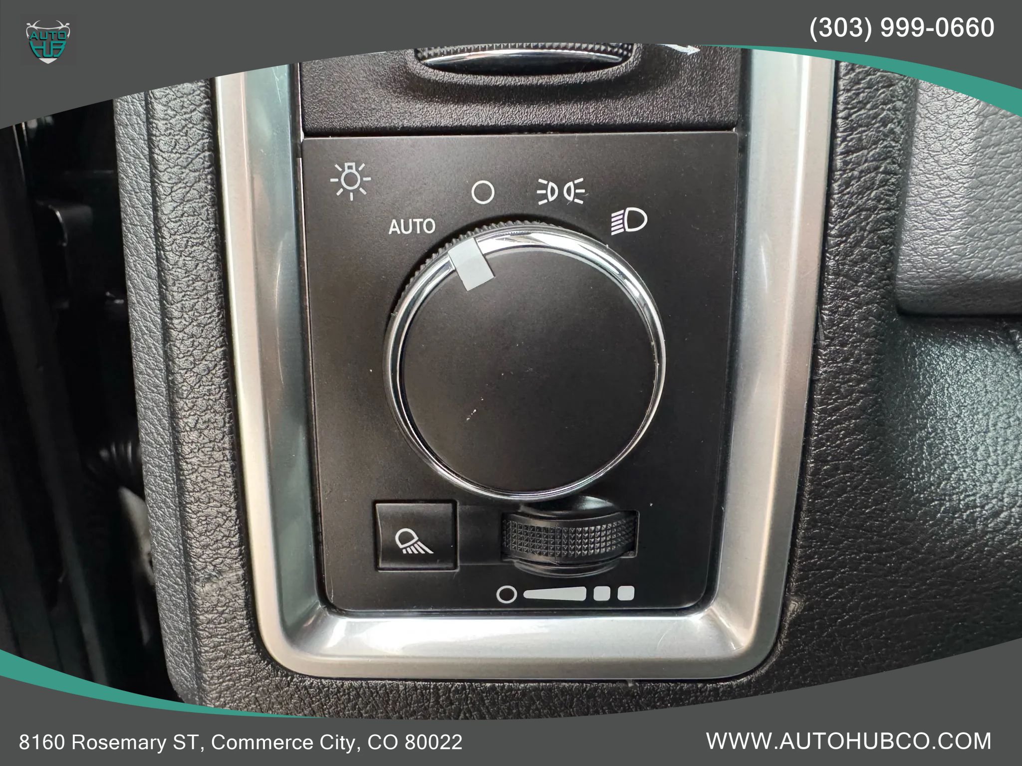 Used 2017 RAM 1500 Classic SLT AWD/4WD image 22