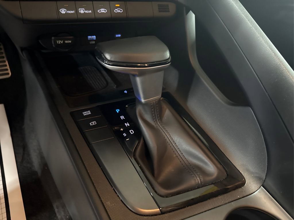 Used 2025 Hyundai Elantra Sport image 30
