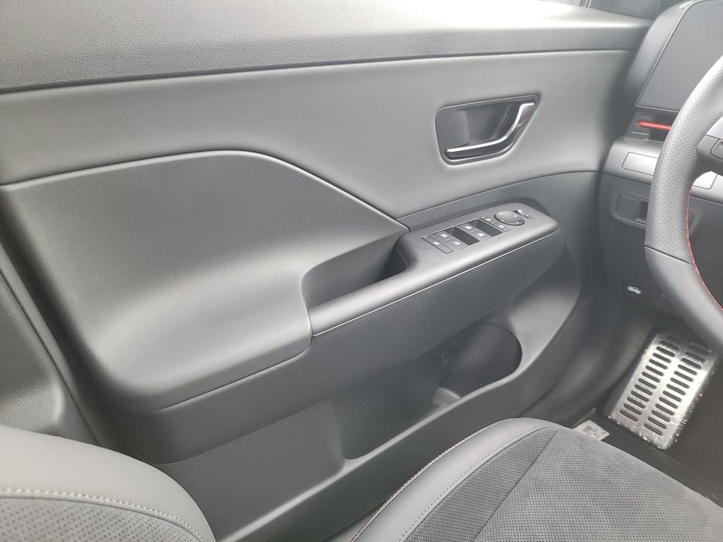 Certified 2025 Hyundai Kona N Line S image 29