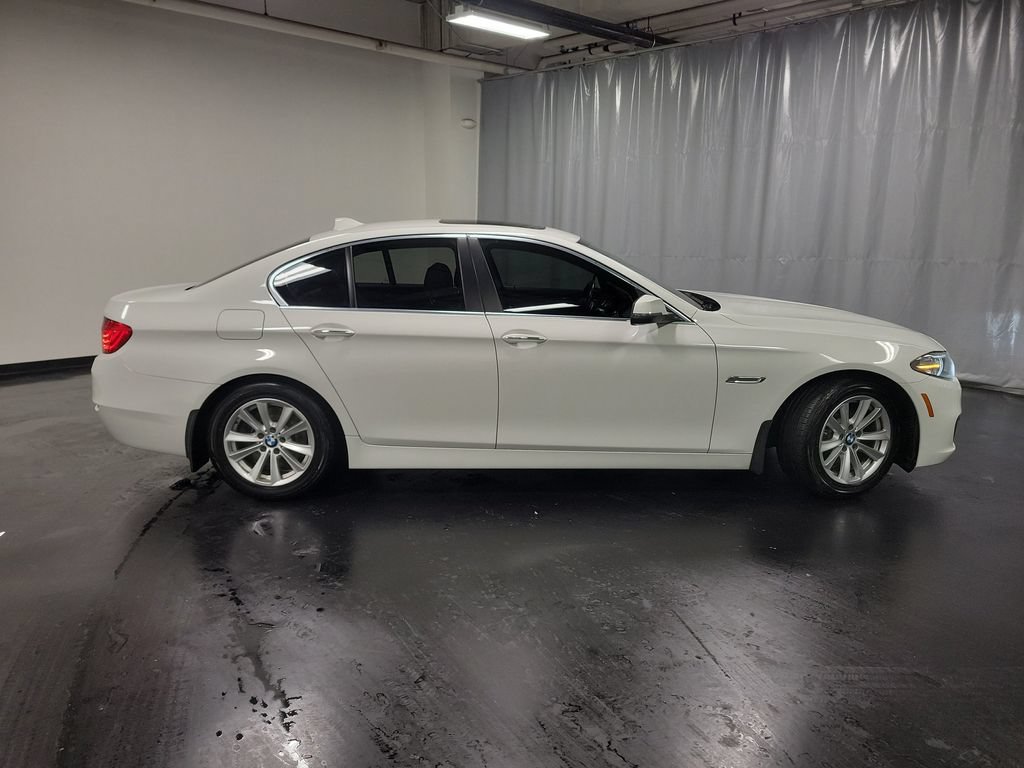 Used 2016 BMW 528i xDrive Sedan AWD/4WD image 10