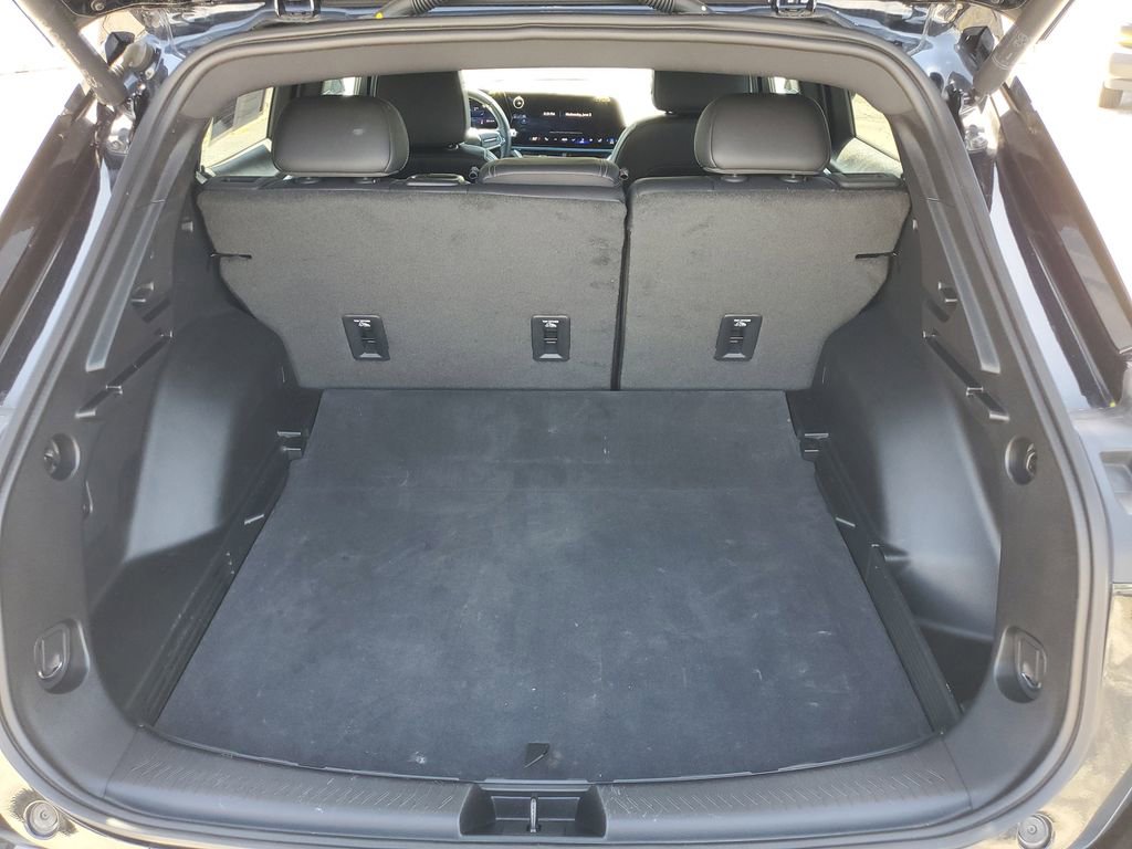 Used 2024 Chevrolet Equinox EV LT FWD image 7