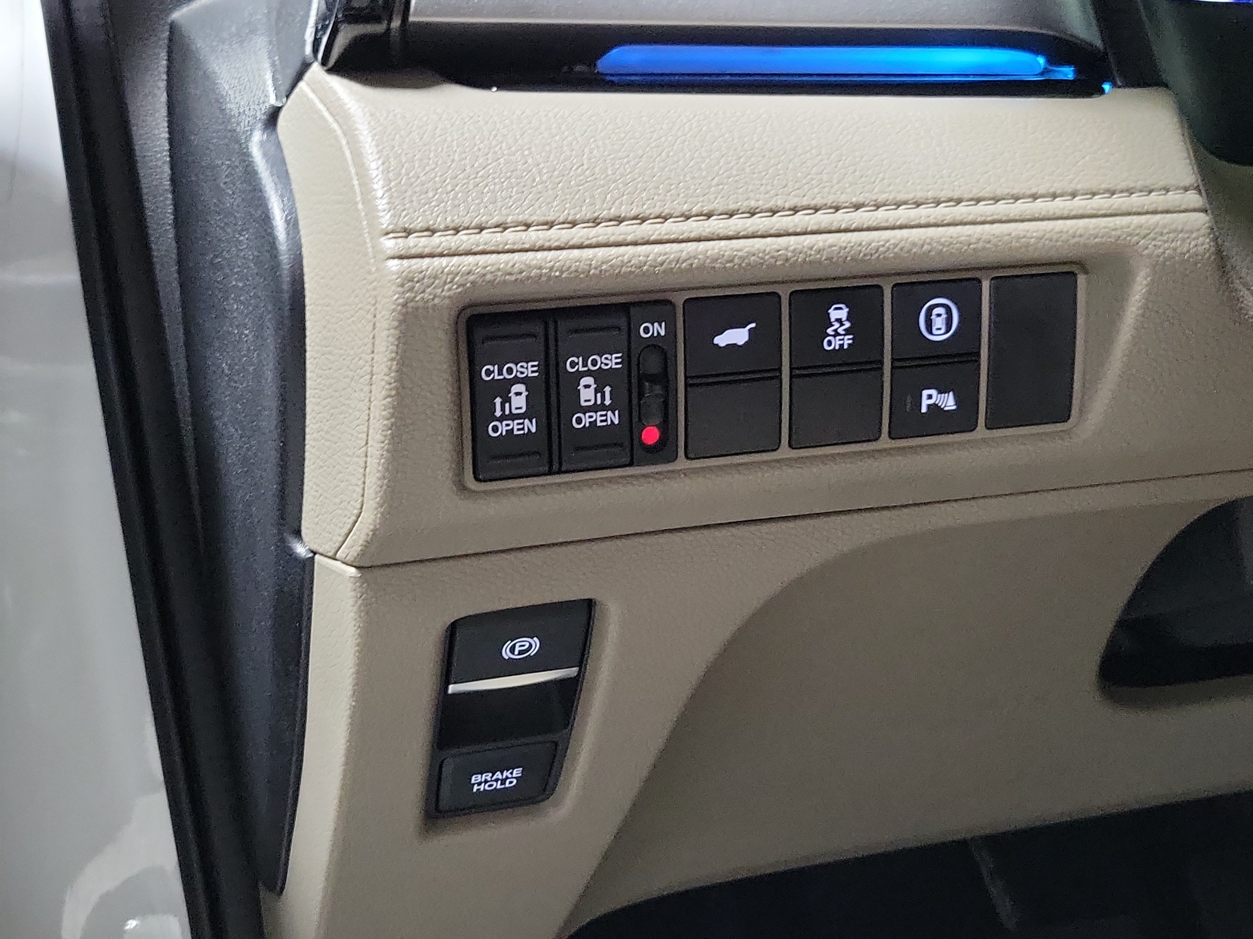 Certified 2023 Honda Odyssey Touring image 21