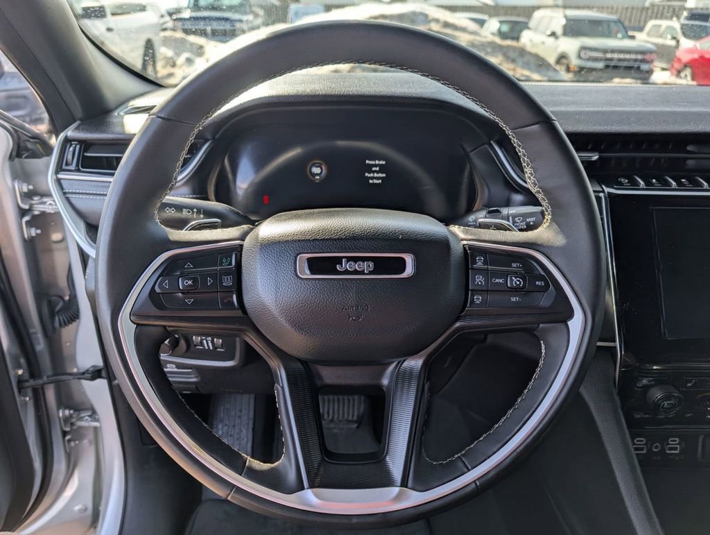 Used 2024 Jeep Grand Cherokee L Altitude image 26