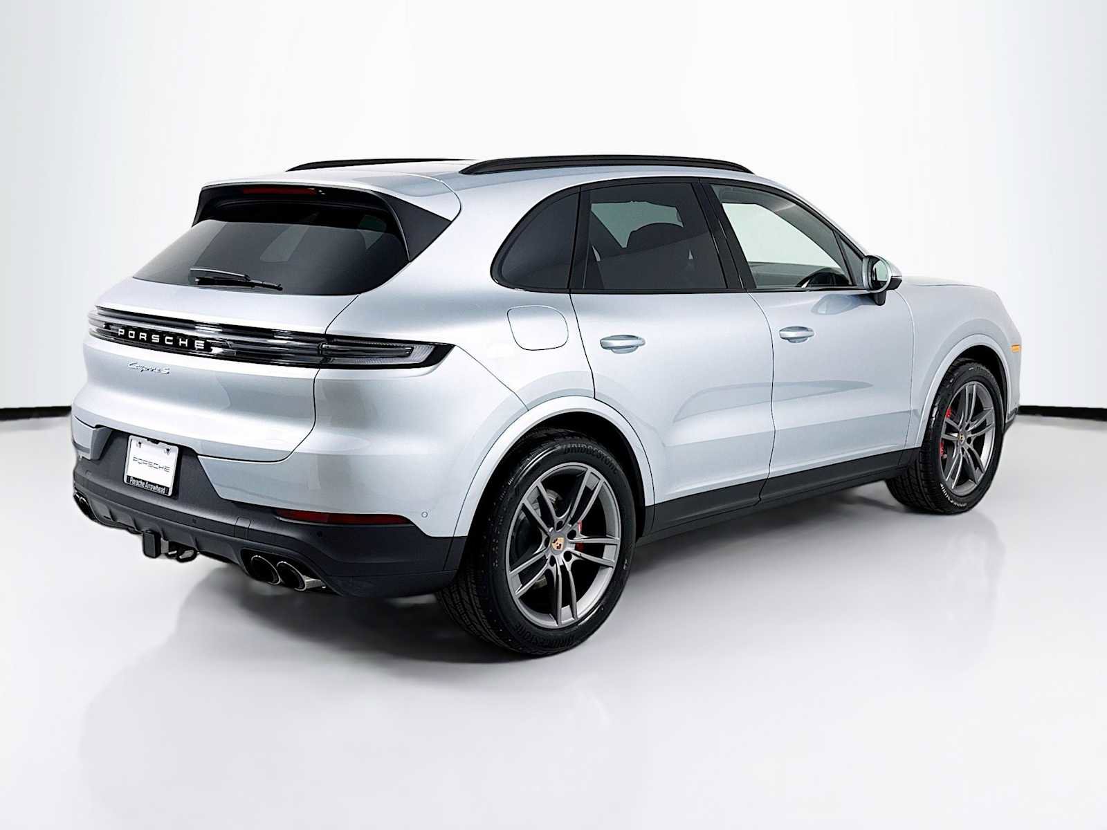 New 2026 Porsche Cayenne S image 9