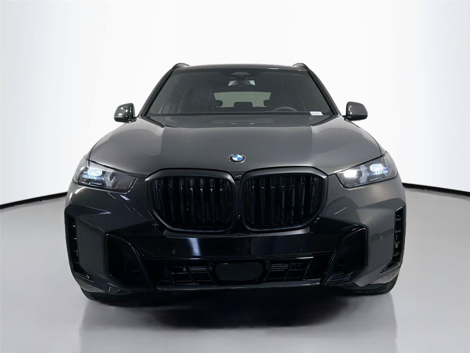 New 2026 BMW X5 xDrive40i w/ M Sport Package AWD/4WD image 2