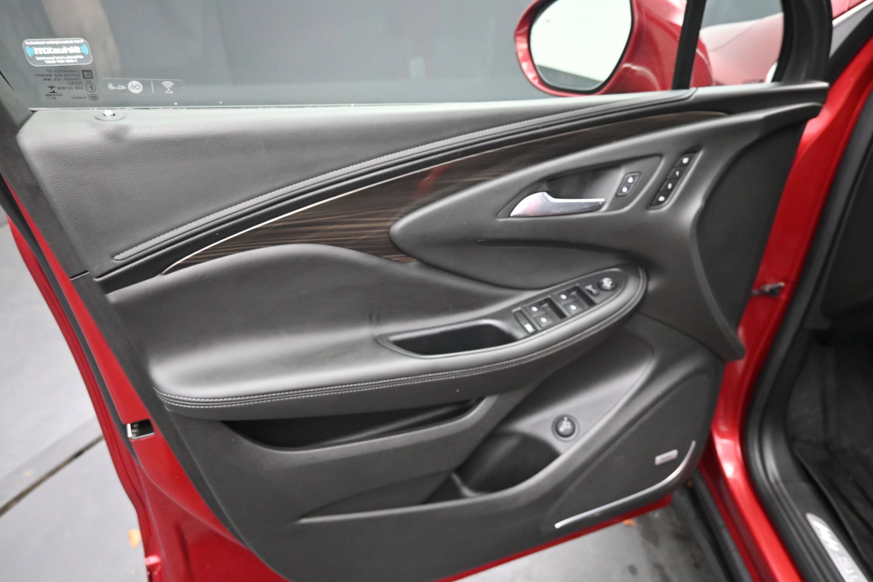 Used 2019 Buick Envision Premium AWD/4WD image 11