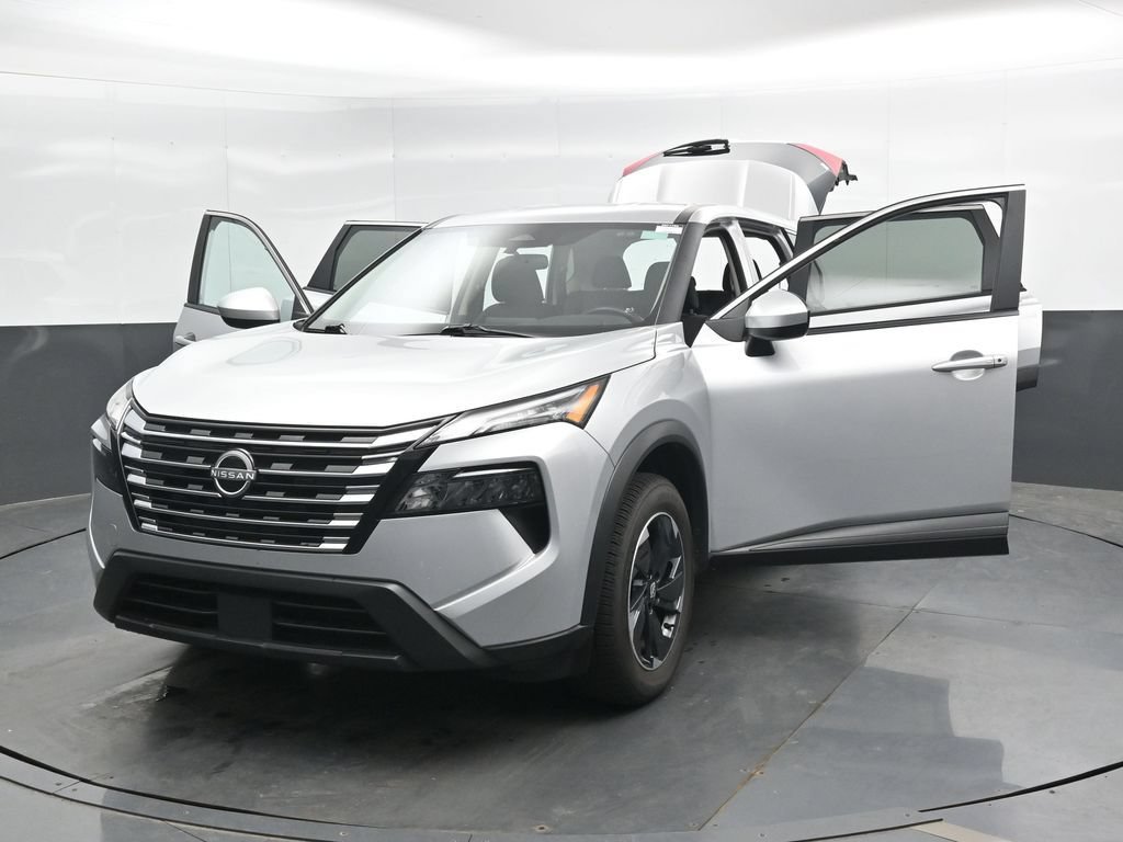 Used 2025 Nissan Rogue SV AWD/4WD image 46
