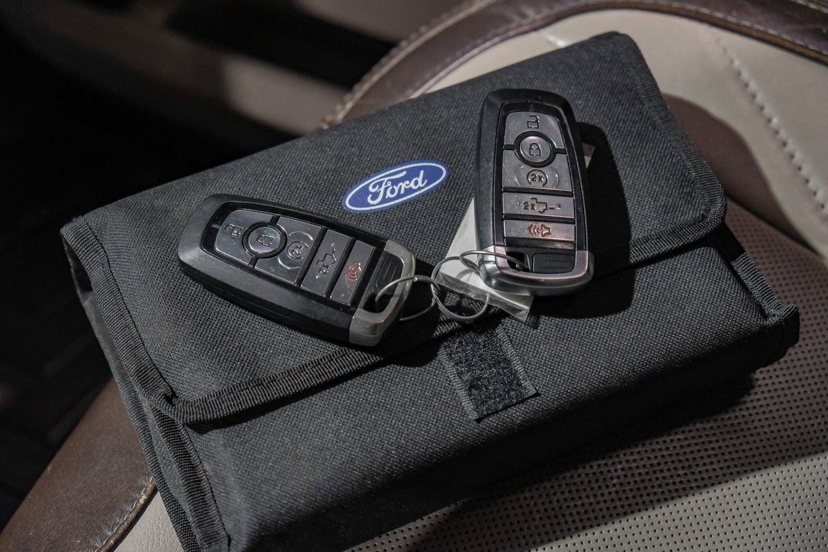 Used 2019 Ford F250 Limited w/ FX4 Off-Road Package AWD/4WD image 68