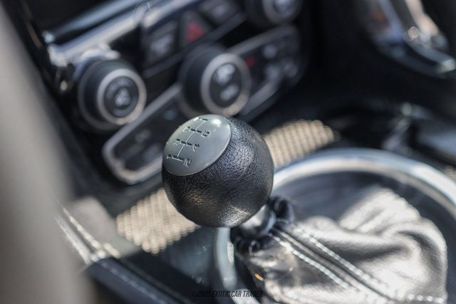 Used 2014 SRT Viper GTS w/ GTS Laguna Interior Package image 59