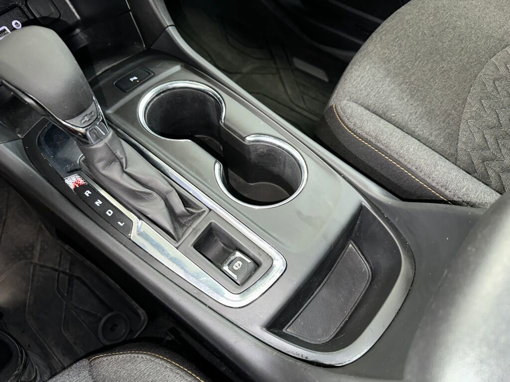 Certified 2024 Chevrolet Equinox LT w/ LPO, Floor Liner Package image 14