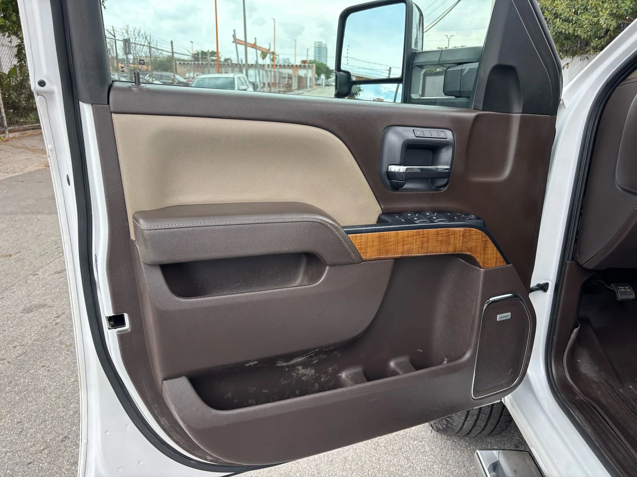 Used 2019 GMC Sierra 2500 SLT w/ Duramax Plus Package image 11