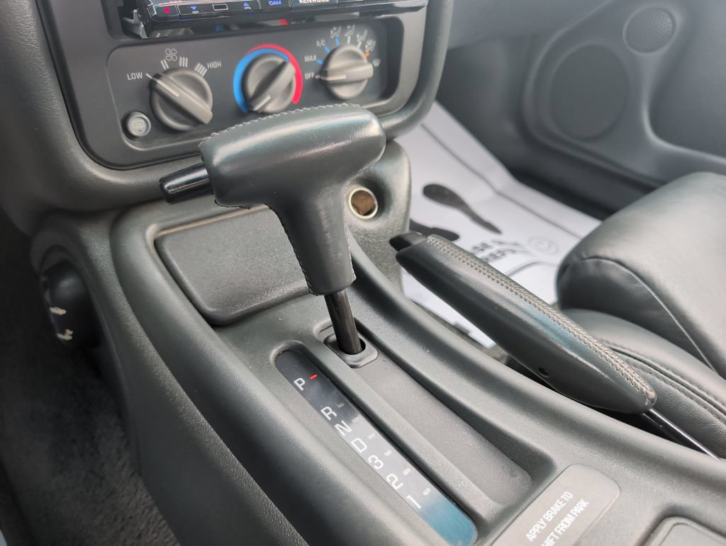 Used 1995 Pontiac Firebird Trans Am RWD image 15