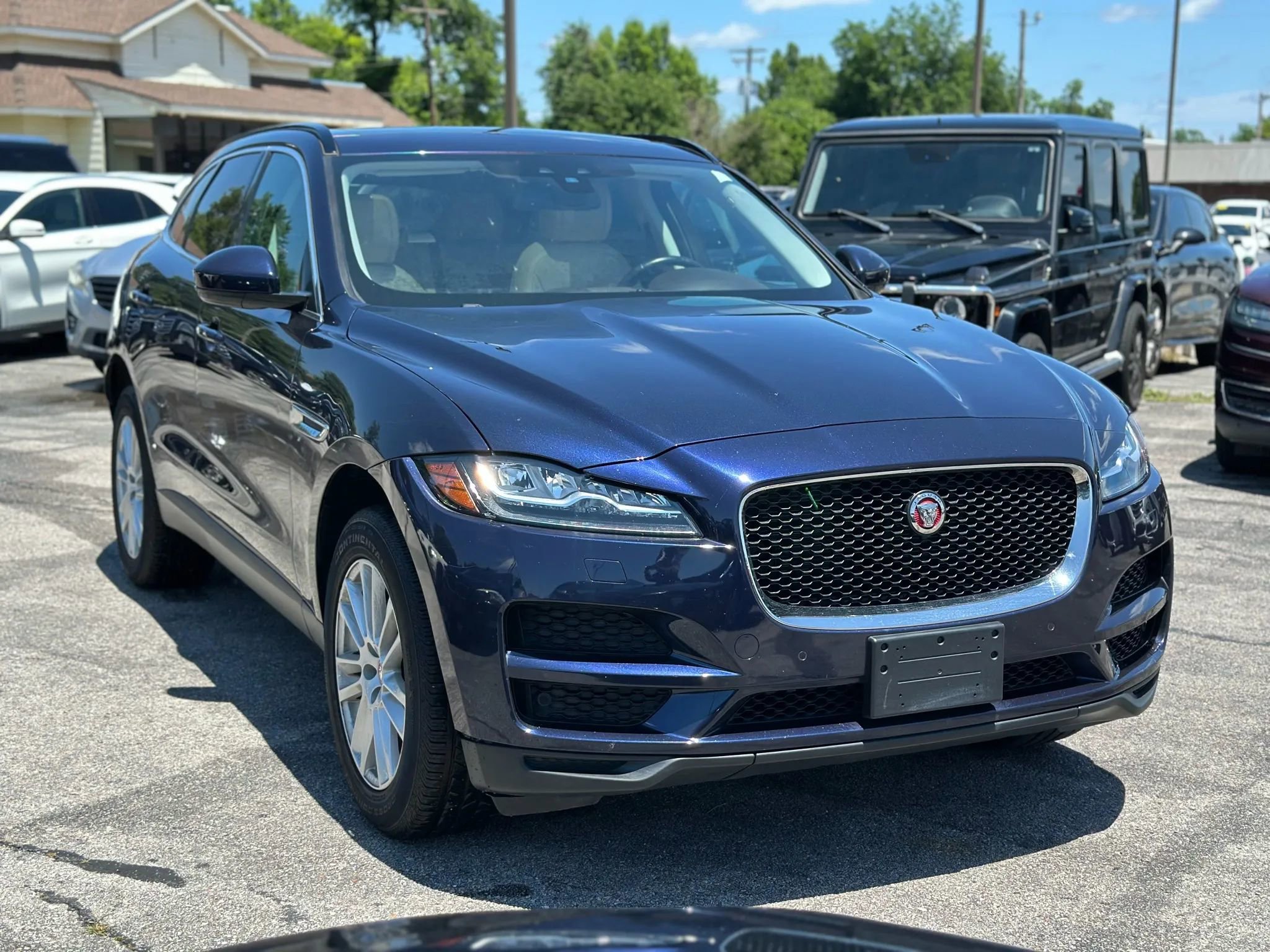 Used 2018 Jaguar F-PACE Prestige image 4