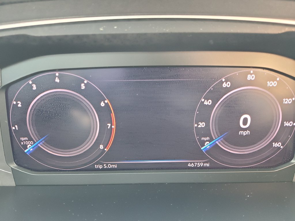 Used 2020 Volkswagen Tiguan SEL FWD image 26
