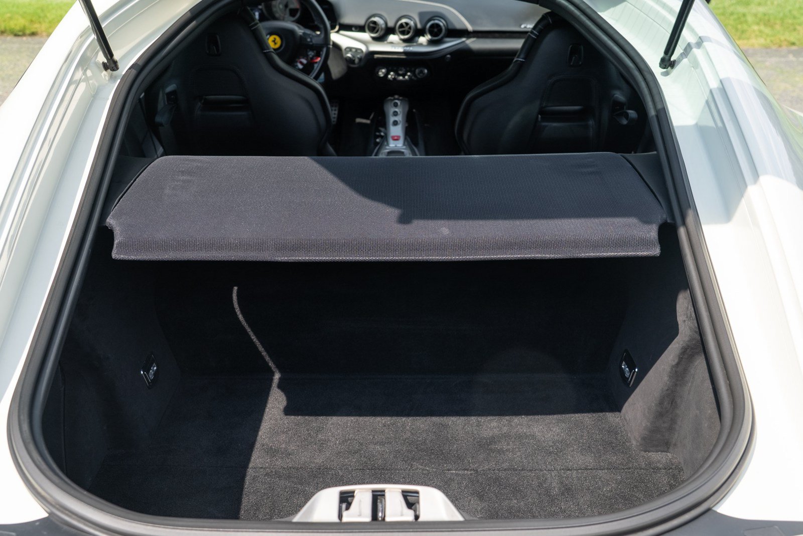 Used 2017 Ferrari F12 Berlinetta RWD image 17