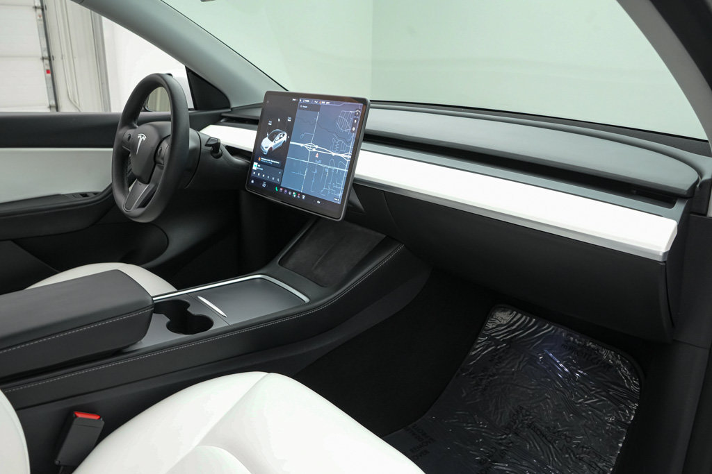 Used 2021 Tesla Model Y Performance AWD/4WD image 25