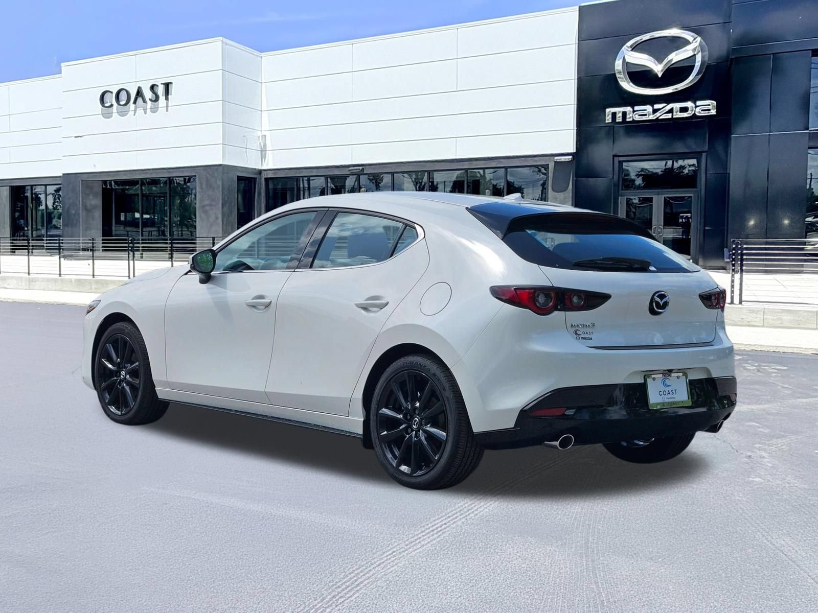 New 2026 MAZDA MAZDA3 2.5 S Hatchback w/ Premium Pkg FWD image 8