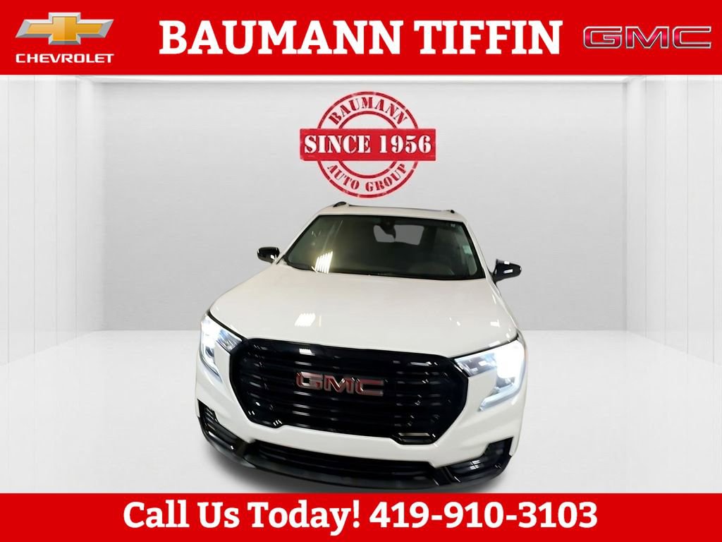 Used 2023 GMC Terrain SLE w/ Driver Convenience Package FWD image 14