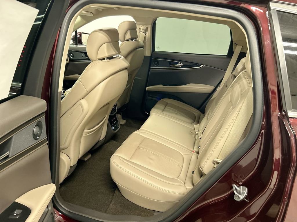 Used 2023 Lincoln Nautilus Reserve w/ Equipment Group 201A image 21