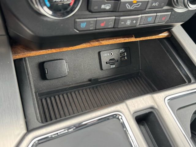 Used 2015 Ford F150 Platinum image 13