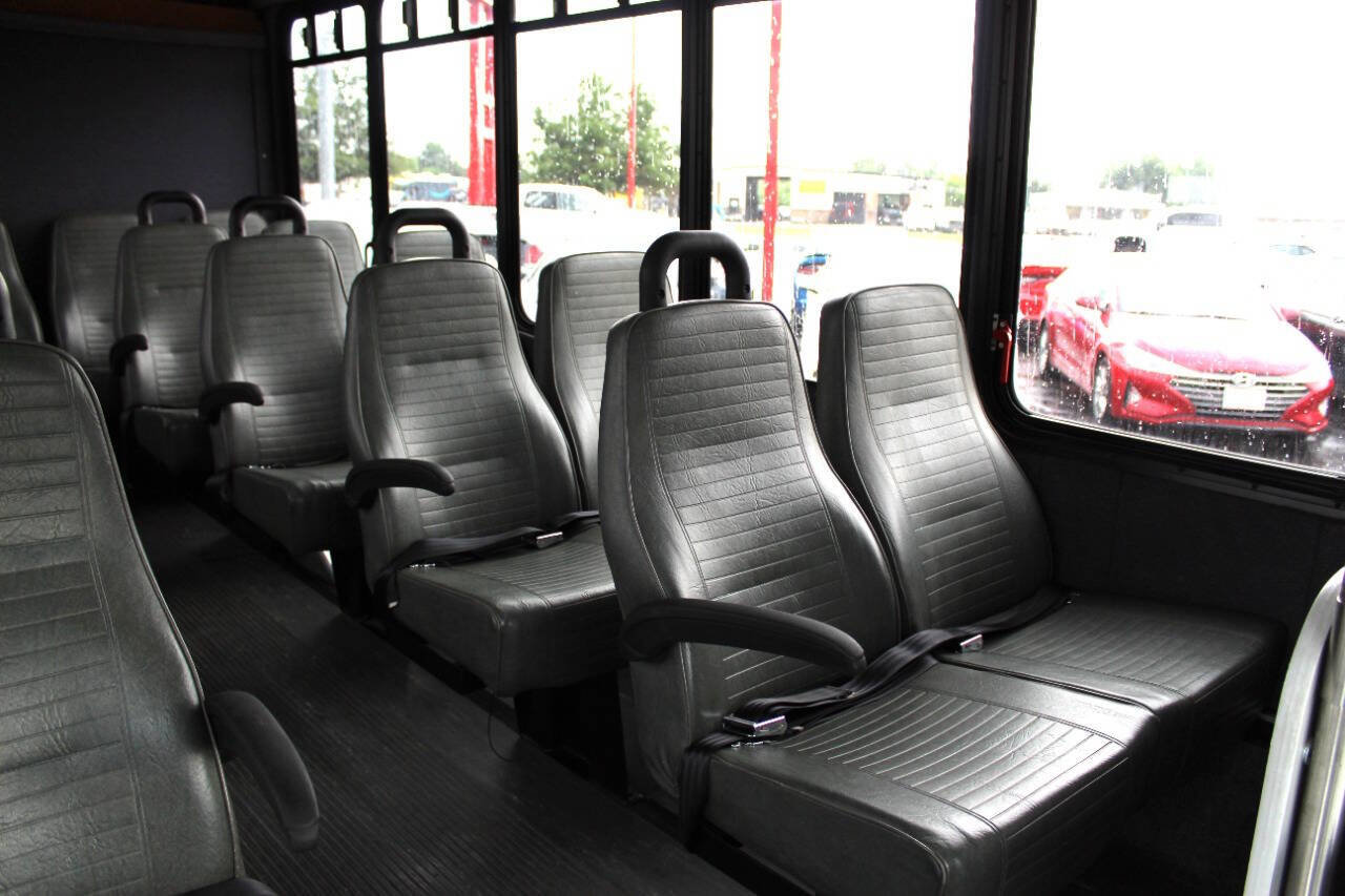 Used 2013 Ford E-450 and Econoline 450 Super Duty w/ Shuttle Bus Prep Pkg RWD image 14
