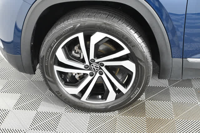 Certified 2023 Volkswagen Atlas SEL AWD/4WD image 32