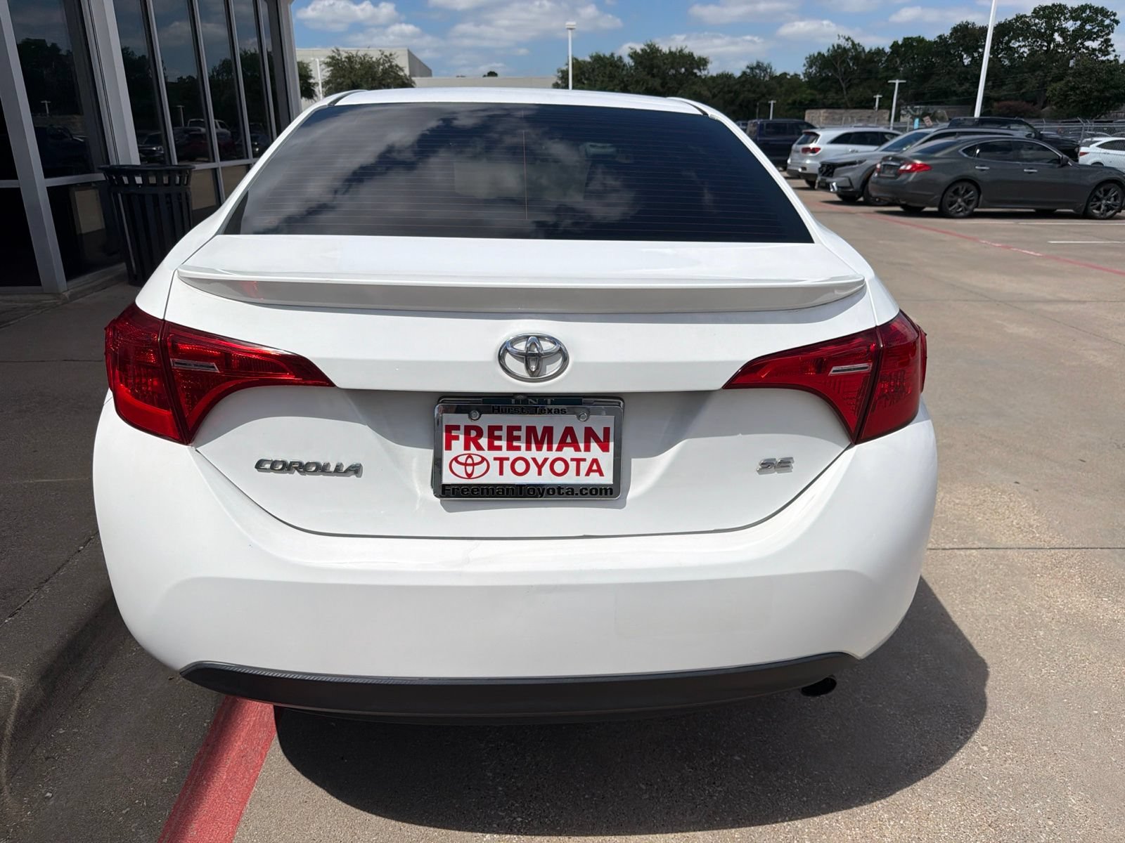 Used 2019 Toyota Corolla SE FWD image 7