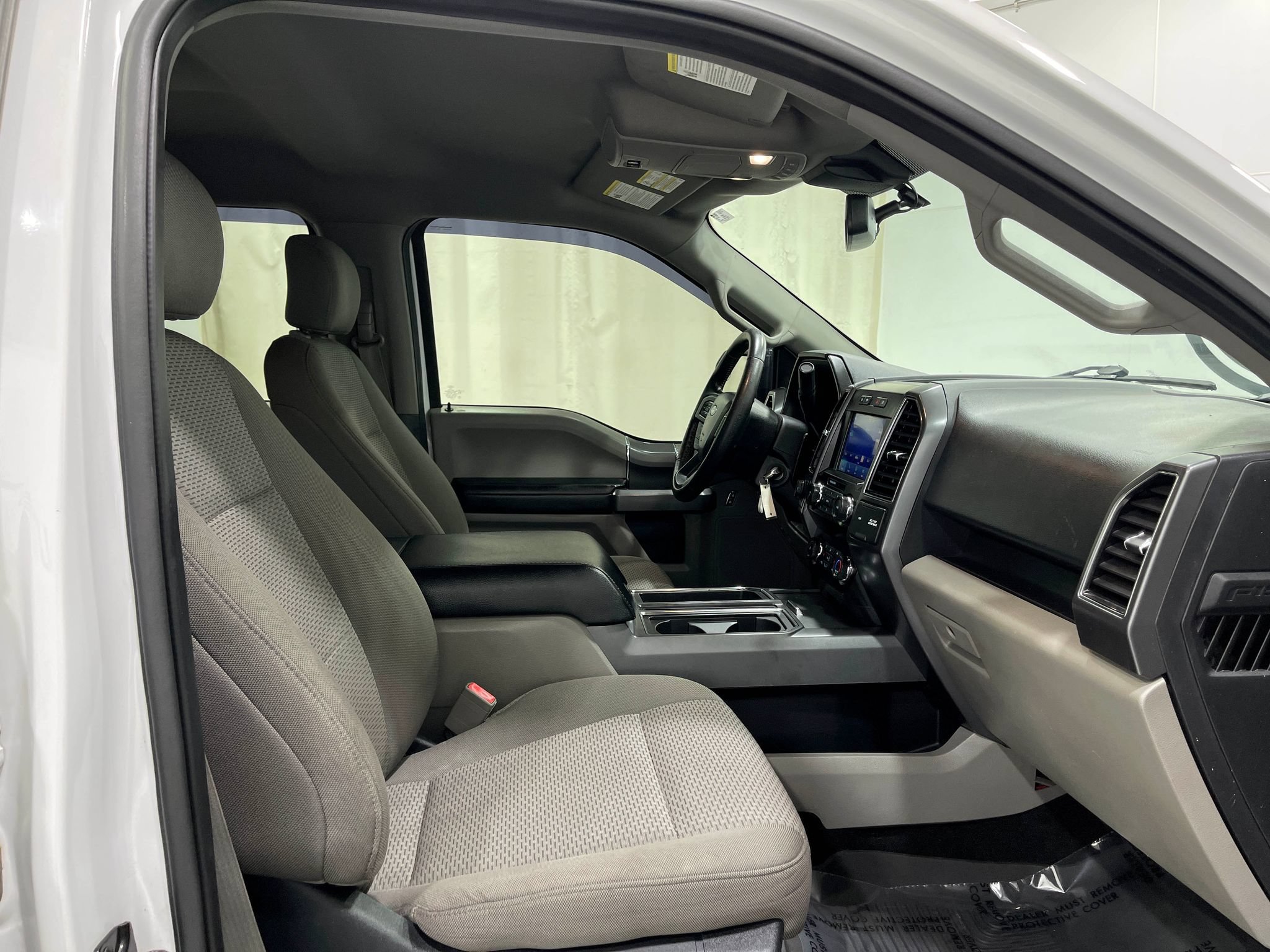 Used 2019 Ford F150 XLT w/ Equipment Group 302A Luxury AWD/4WD image 31