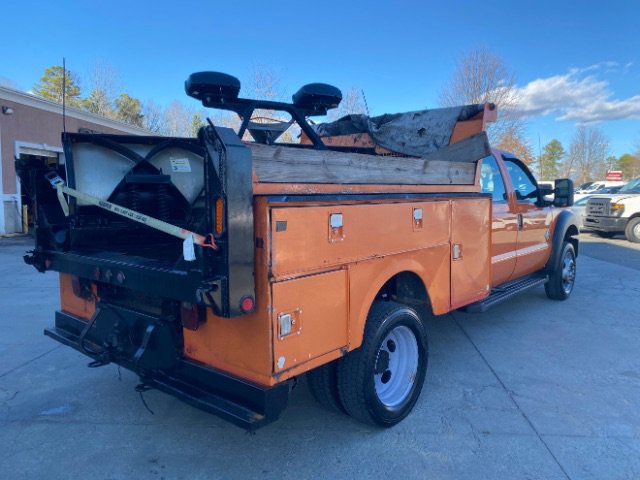 Used 2013 Ford F550 Full Dump and Plows w/ Payload Upgrade Pkg image 3