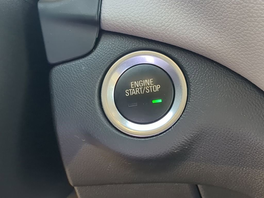 Used 2023 Chevrolet Equinox LS image 16