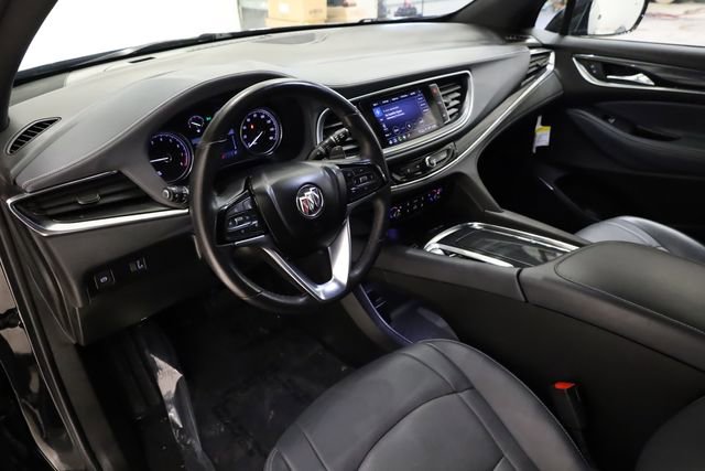 Used 2024 Buick Enclave Essence w/ LPO, Touring Package image 12