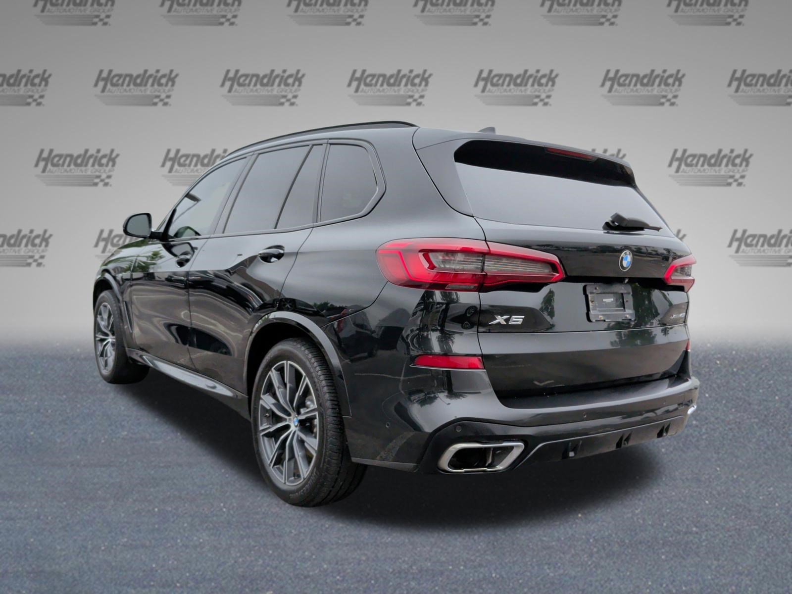 Used 2019 BMW X5 xDrive40i w/ M Sport Package AWD/4WD image 9