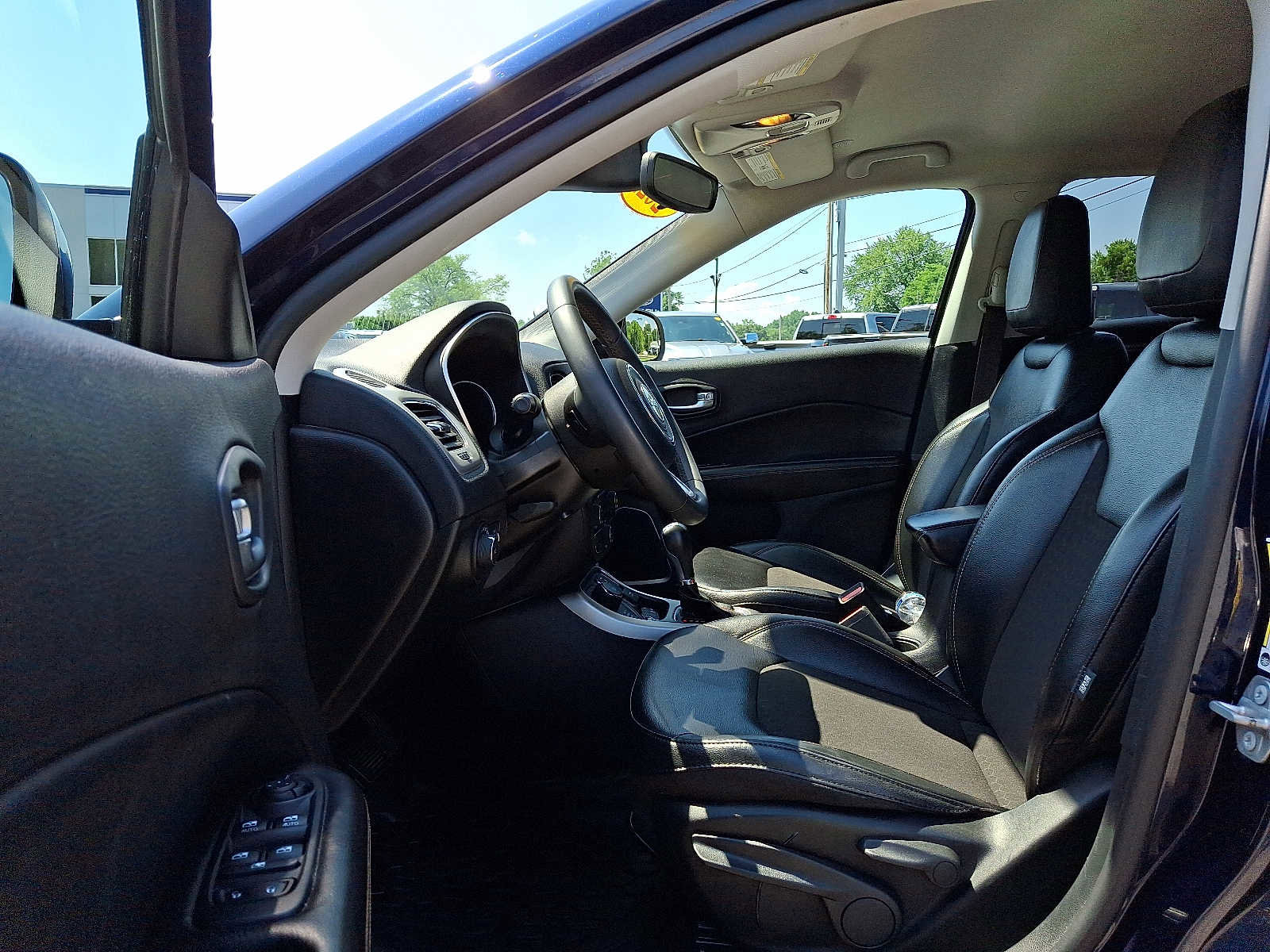 Certified 2021 Jeep Compass Latitude image 15