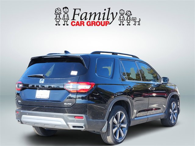 Used 2023 Honda Pilot Elite image 4