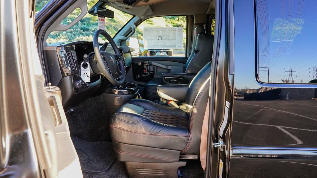 New 2026 GMC Savana 2500 Extended w/ Driver Convenience Package image 15