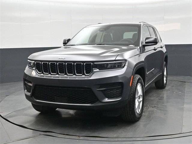 New 2025 Jeep Grand Cherokee Laredo X image 8