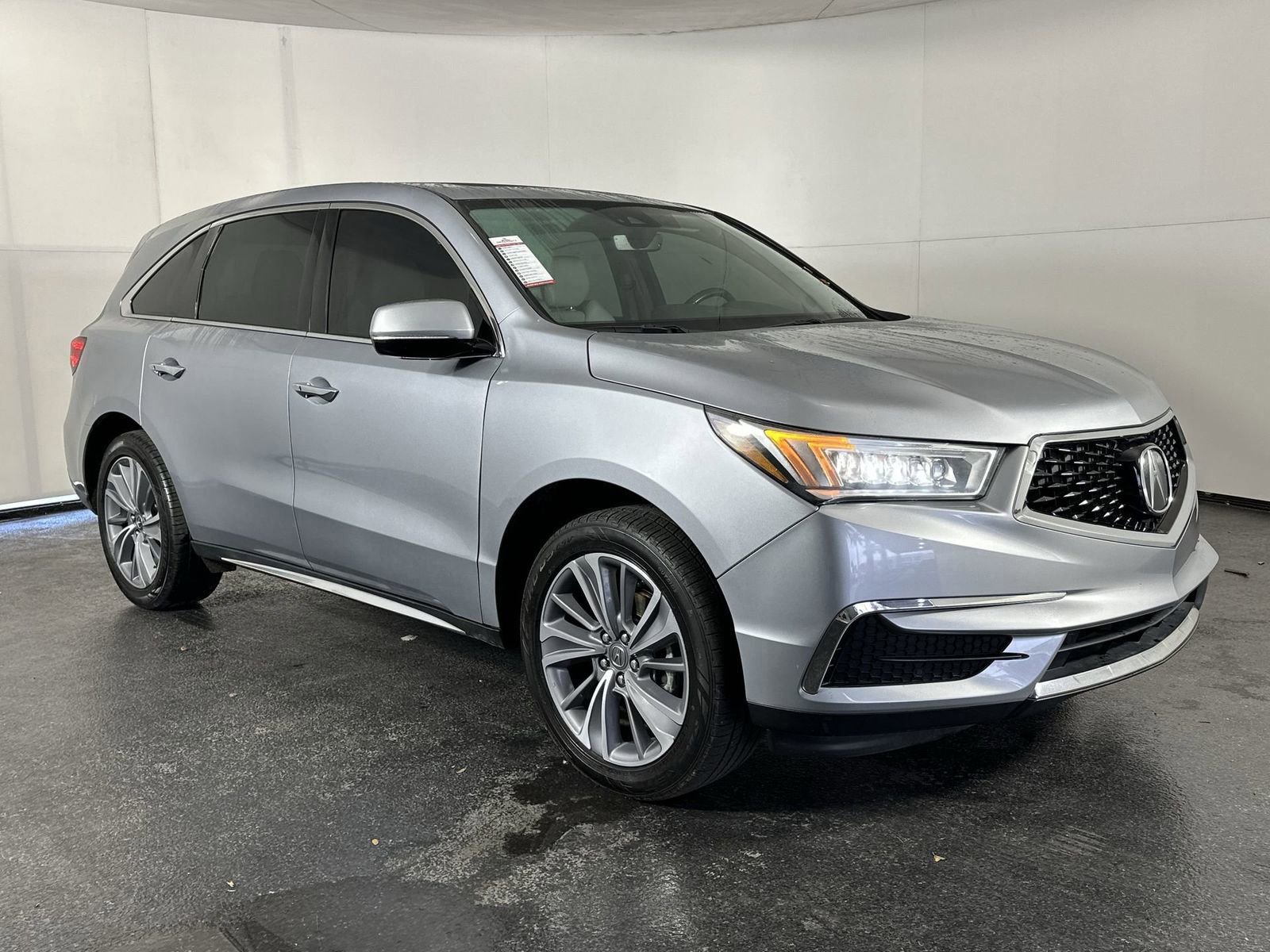 Used 2018 Acura MDX FWD w/ Technology Package image 2