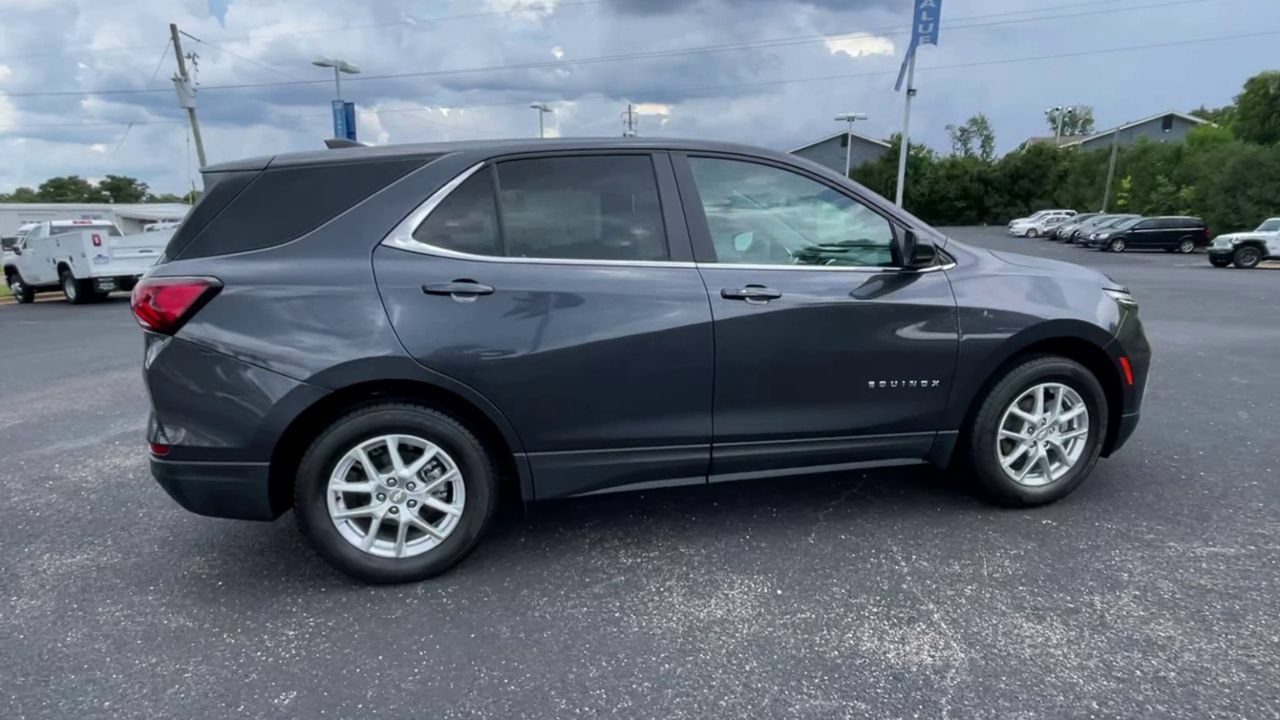 Used 2023 Chevrolet Equinox LT FWD image 9