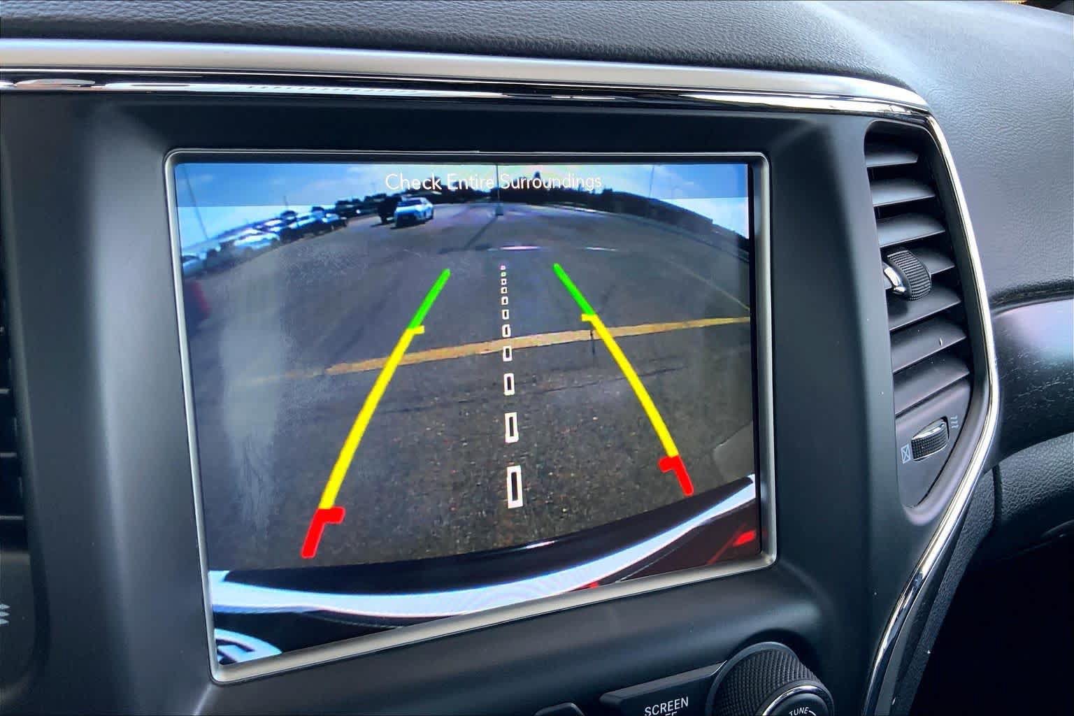 Used 2018 Jeep Grand Cherokee Altitude RWD image 25