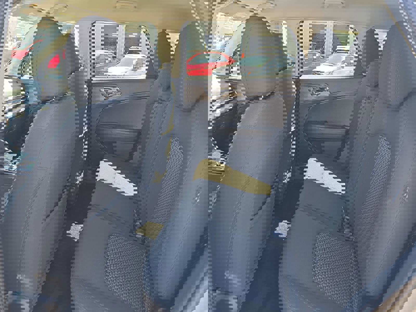 Used 2025 Kia Sportage LX image 14