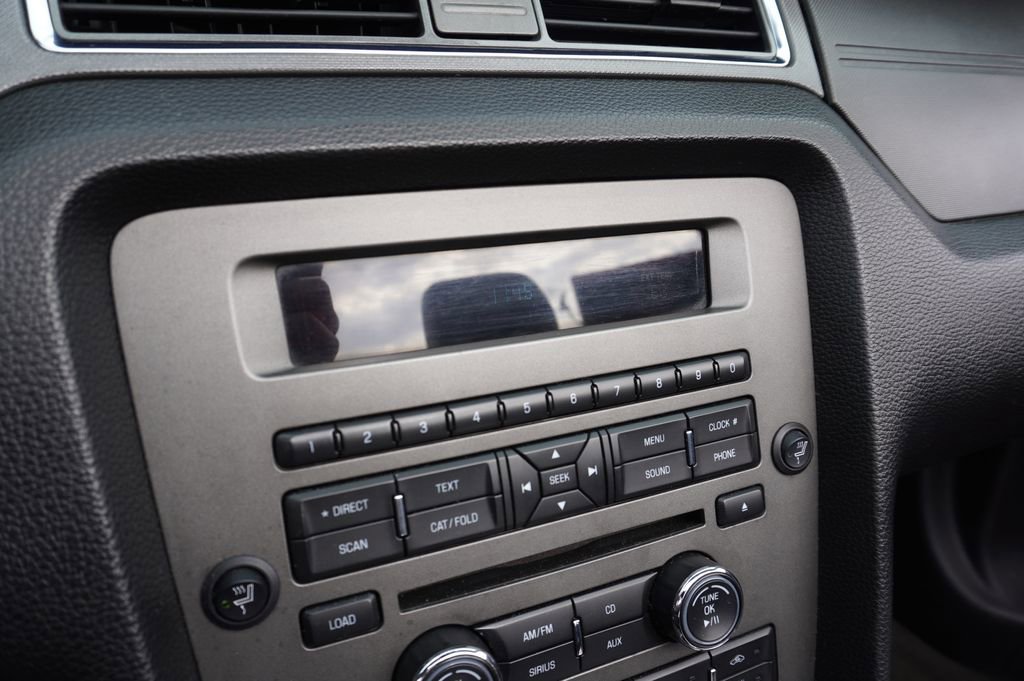 Used 2013 Ford Mustang GT image 16