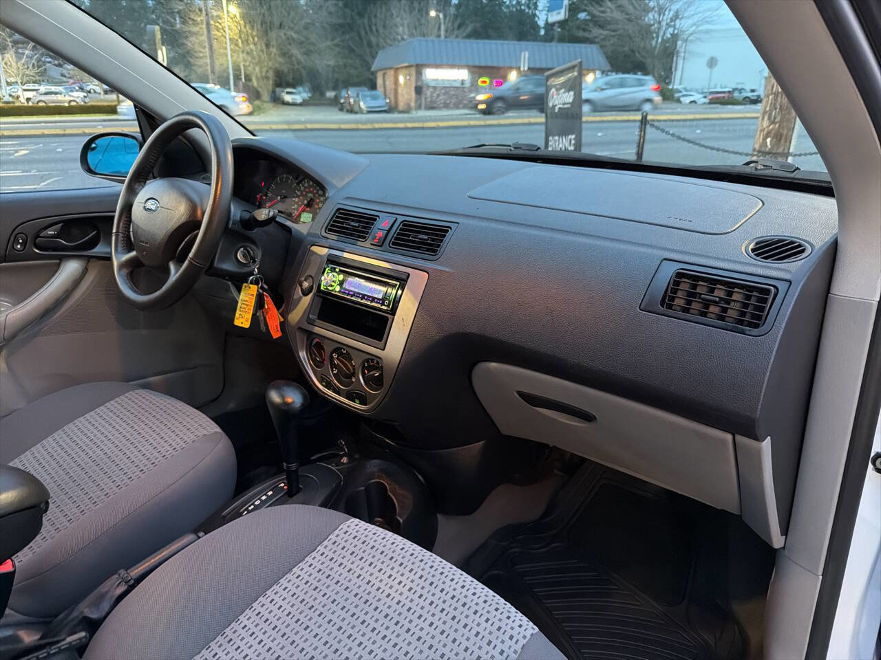Used 2006 Ford Focus SE image 17