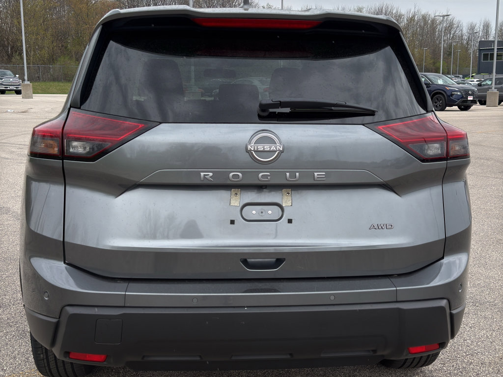 Certified 2025 Nissan Rogue SV AWD/4WD image 7