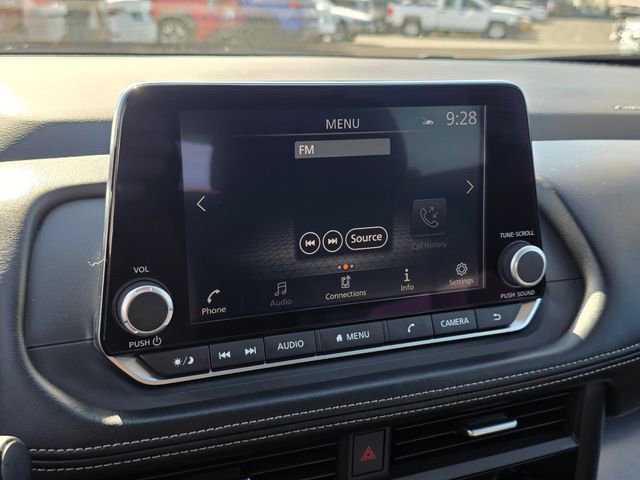 Used 2024 Nissan Rogue SV image 27