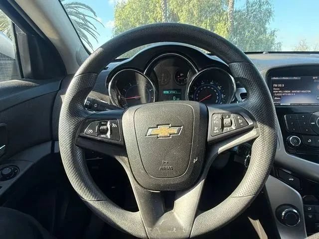 Used 2016 Chevrolet Cruze LT FWD image 19