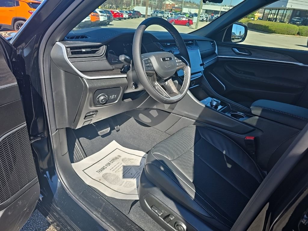 New 2026 Jeep Grand Cherokee Limited AWD/4WD image 12