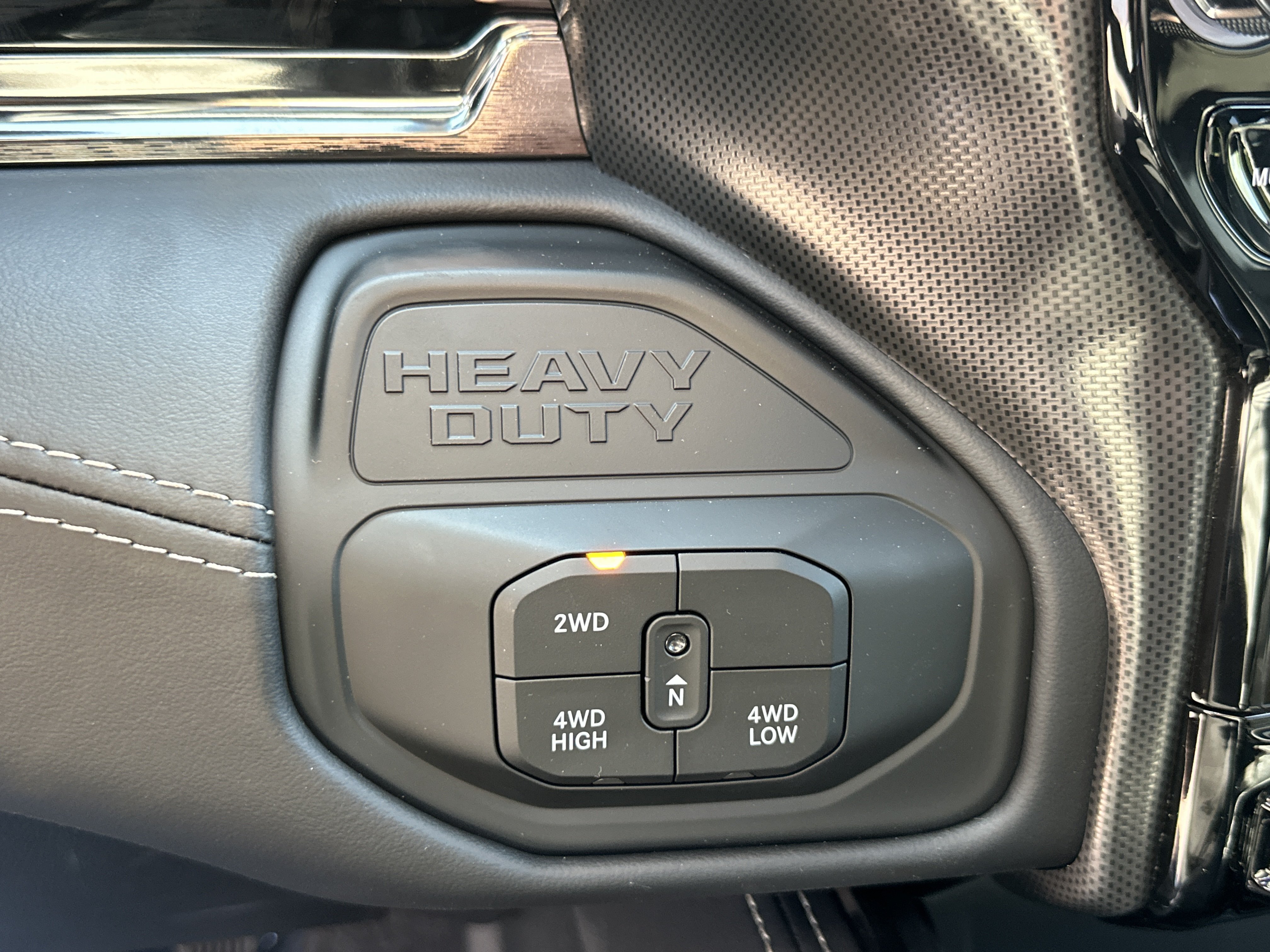 New 2026 RAM 3500 Limited AWD/4WD image 9